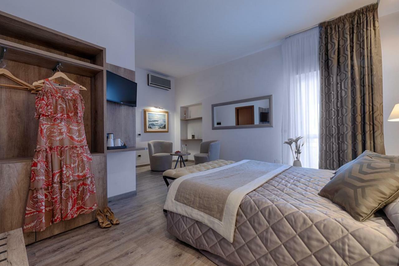 Hotel Rombino Fonteblanda Buitenkant foto